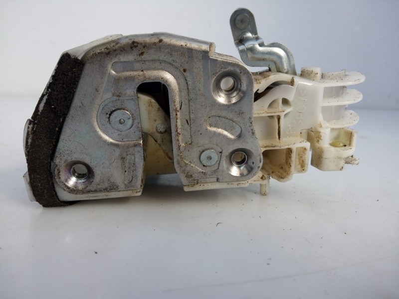 Recambio de cerradura puerta trasera derecha para suzuki vitara 1.6 ddis gle 4x4 referencia OEM IAM 8239154P00 5A050327 E2-A3-55