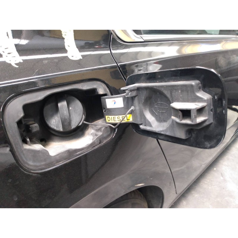 Recambio de tapa exterior combustible para peugeot 508 allure hybrid4 referencia OEM IAM   