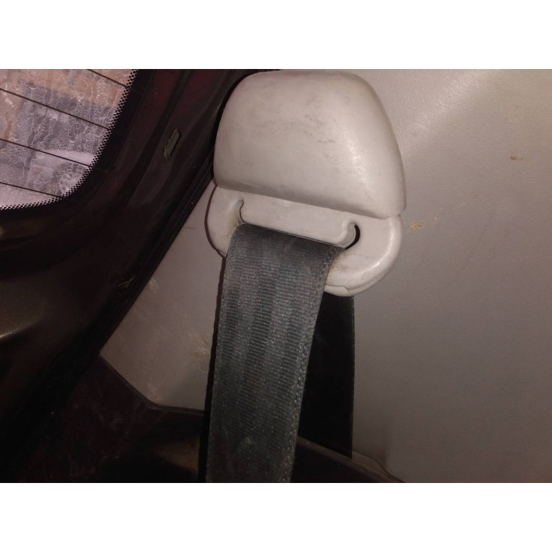 Recambio de cinturon seguridad trasero izquierdo para toyota corolla verso (r1) 2.0 d-4d luna referencia OEM IAM   