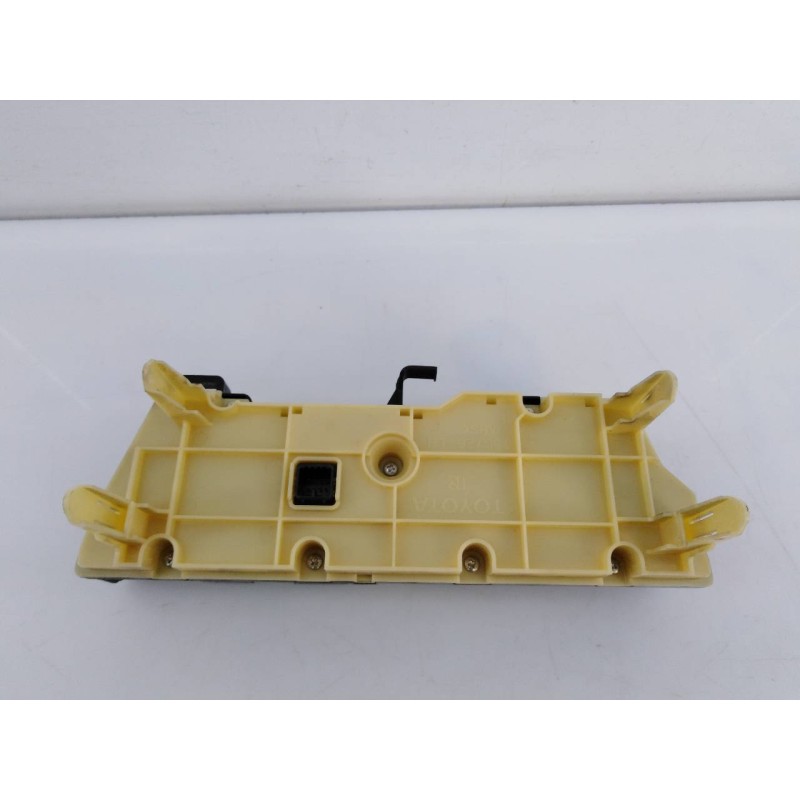 Recambio de mando climatizador para toyota prius (nhw30) plug-in hybrid advance referencia OEM IAM 7063Z24 5590047071 E2-A2-49-2