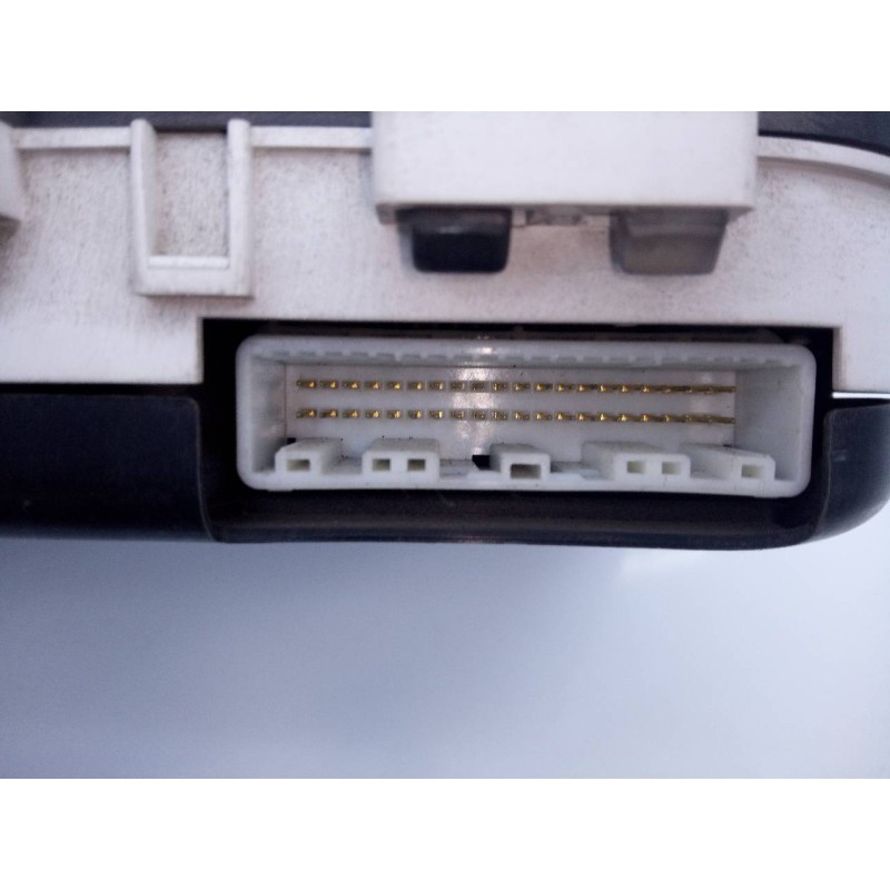 Recambio de cuadro instrumentos para toyota corolla verso (r1) 2.0 d-4d luna referencia OEM IAM 838000F060J MB2574203687 E3-B2-8