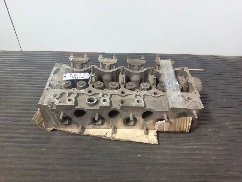 Recambio de culata para renault trafic 2.4 diesel referencia OEM IAM 599290  P1-B8-3