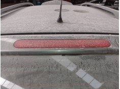 LUZ CENTRAL DE FRENO 