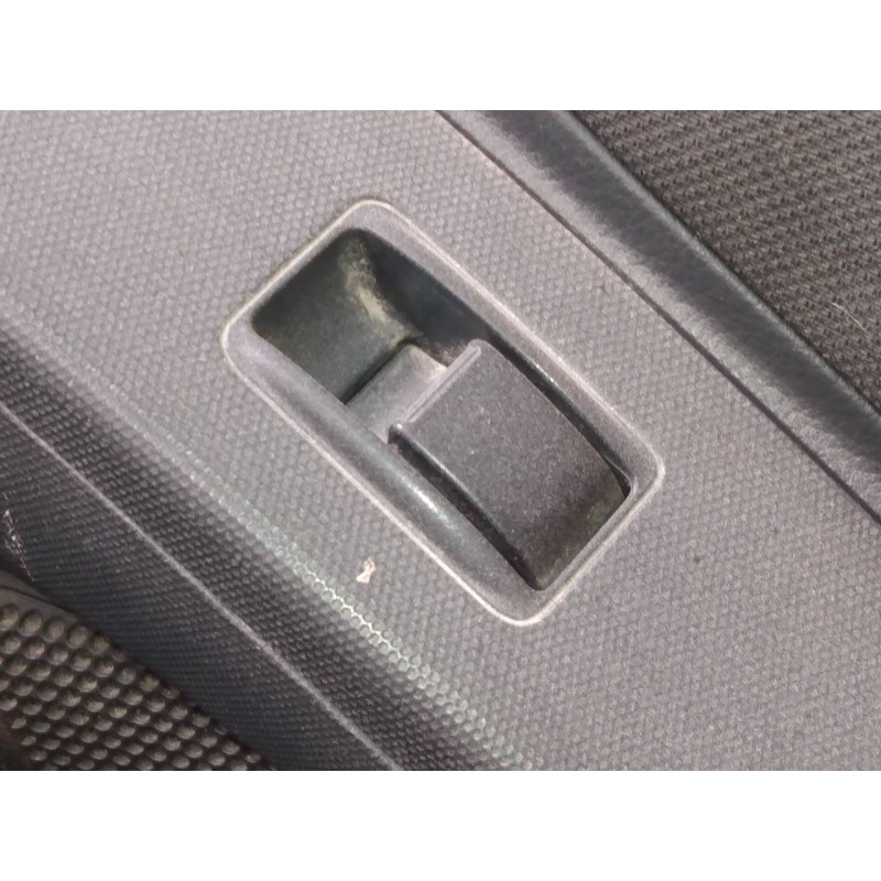 Recambio de mando elevalunas delantero derecho para toyota corolla verso (r1) 2.0 d-4d luna referencia OEM IAM   