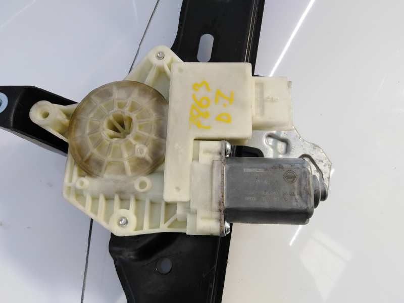 Recambio de elevalunas delantero izquierdo para nissan qashqai (j11) acenta referencia OEM IAM 807014EA0A03 C17310103 E2-A4-5-2