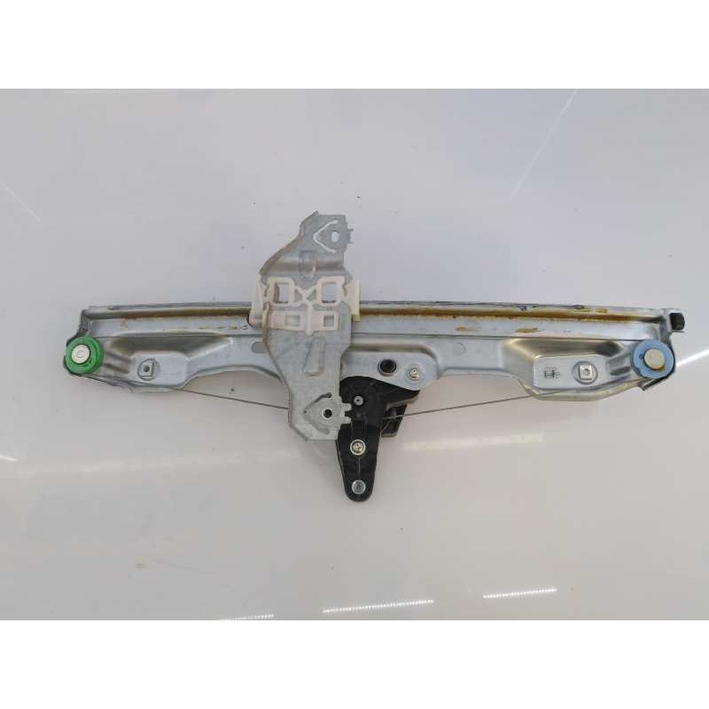 Recambio de elevalunas trasero derecho para nissan qashqai (j11) acenta referencia OEM IAM 827004EA0A02 C17321101 E2-A4-5-2