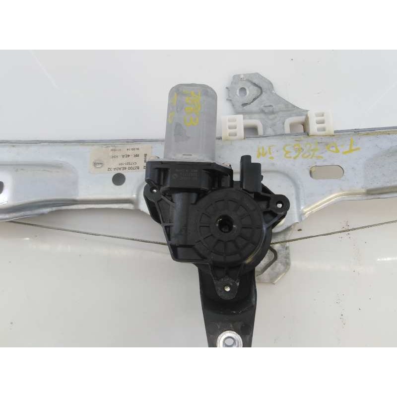 Recambio de elevalunas trasero derecho para nissan qashqai (j11) acenta referencia OEM IAM 827004EA0A02 C17321101 E2-A4-5-2