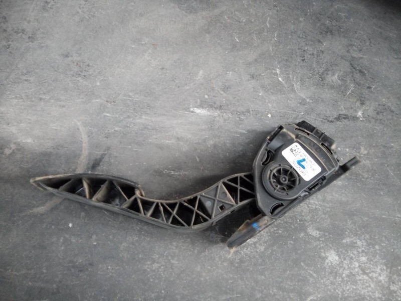Recambio de pedal acelerador para suzuki vitara 1.6 ddis gle 4x4 referencia OEM IAM 4940068L51 6PV00907409 