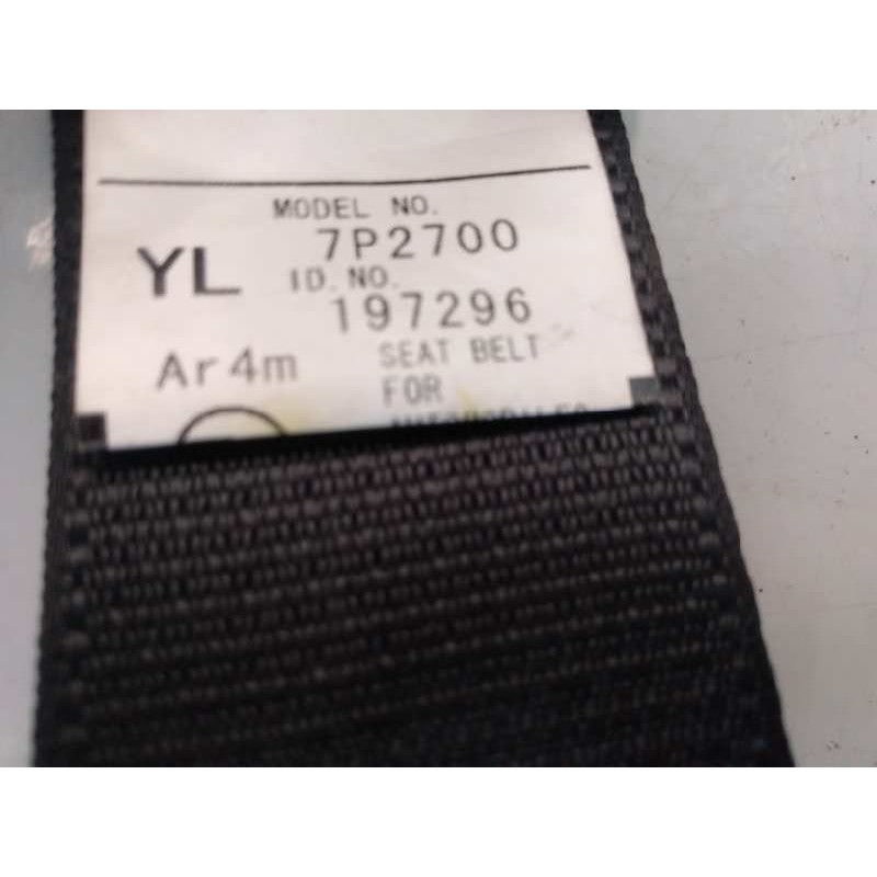 Recambio de cinturon seguridad trasero derecho para toyota yaris city referencia OEM IAM 7P2700 197296 E2-B4-4-1