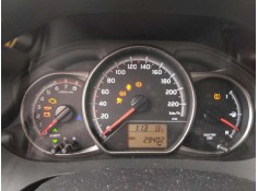 Recambio de cuadro instrumentos para toyota yaris city referencia OEM IAM 838000U2704 MB1575607573 E3-B2-7-2 2