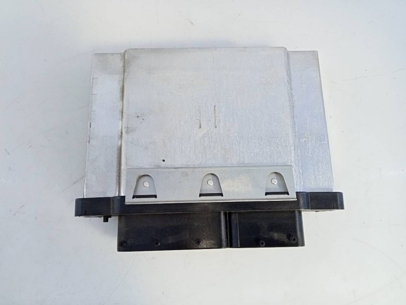 Recambio de centralita motor uce para volkswagen polo (6c1) comfortline bluemotion referencia OEM IAM 04E907309AF 0261S09531 E2-