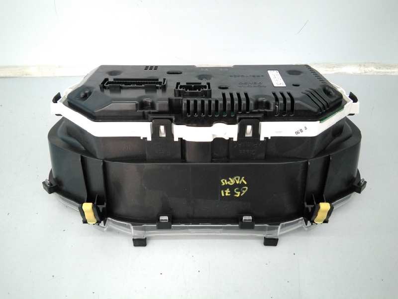 Recambio de cuadro instrumentos para toyota yaris city referencia OEM IAM 838000U2704 MB1575607573 E3-B2-7-2