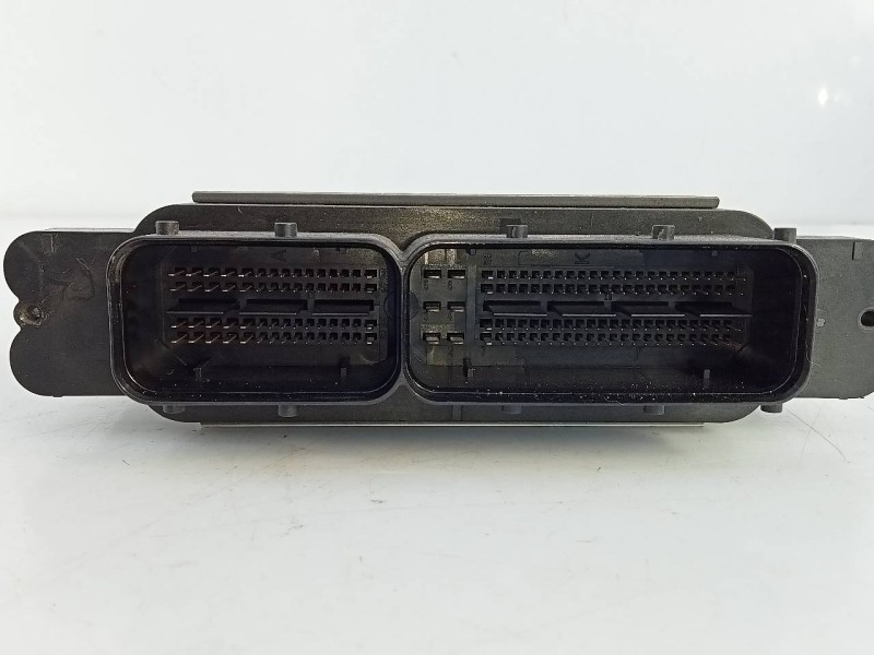 Recambio de centralita motor uce para volkswagen polo (6c1) comfortline bluemotion referencia OEM IAM 04E907309AF 0261S09531 E2-