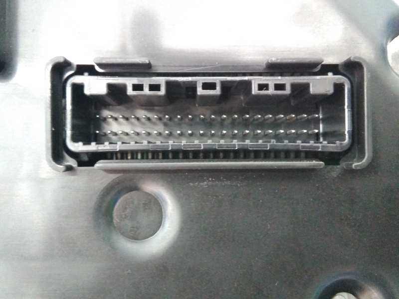 Recambio de cuadro instrumentos para toyota yaris city referencia OEM IAM 838000U2704 MB1575607573 E3-B2-7-2