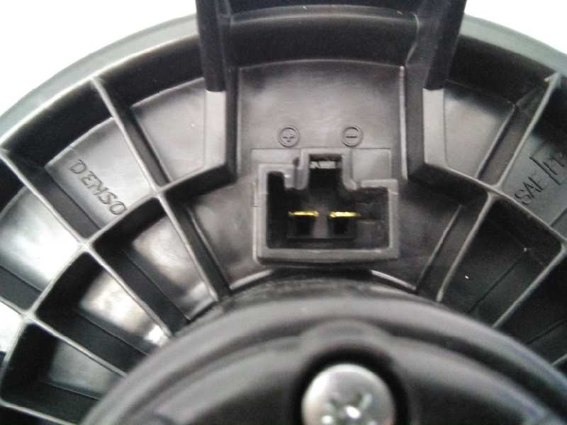 Recambio de ventilador calefaccion para toyota yaris city referencia OEM IAM AV1371  E2-B4-29-1