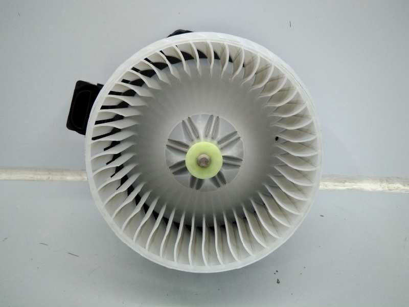 Recambio de ventilador calefaccion para toyota yaris city referencia OEM IAM AV1371  E2-B4-29-1