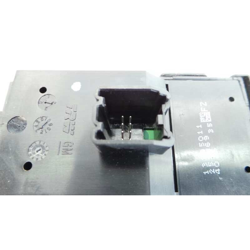 Recambio de mando elevalunas delantero izquierdo para opel astra j lim. enjoy referencia OEM IAM 13305011  E2-B6-24-4