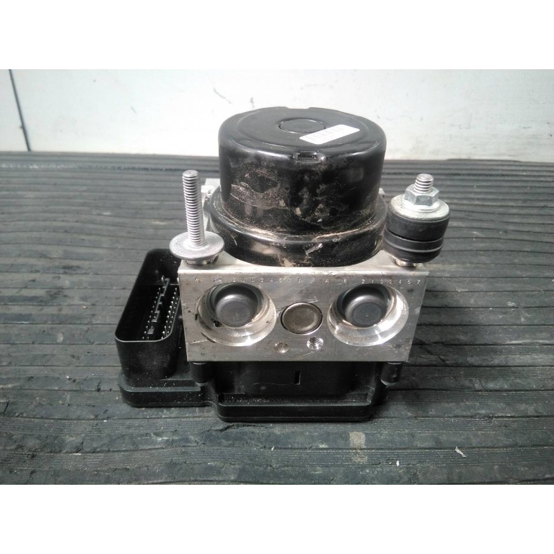 Recambio de abs para toyota yaris city referencia OEM IAM 445400D130 895410D330 P3-A8-12-4