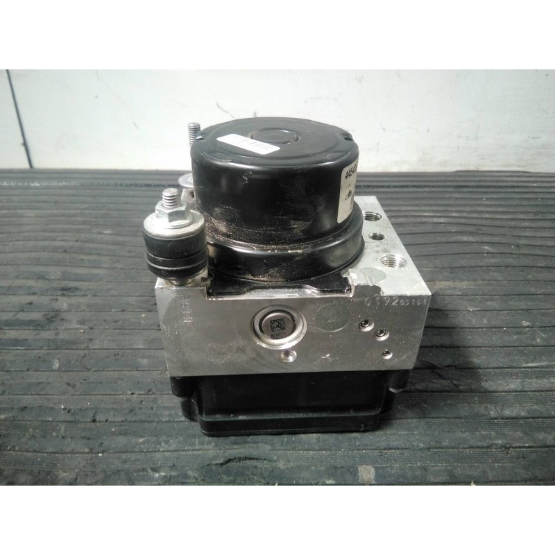Recambio de abs para toyota yaris city referencia OEM IAM 445400D130 895410D330 P3-A8-12-4