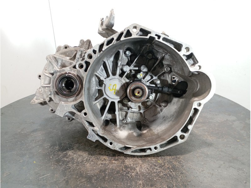 Recambio de caja cambios para hyundai i20 klass referencia OEM IAM BD72NB 093295 M1-A3-86