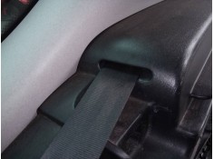 CINTURON SEGURIDAD TRASERO DERECHO 