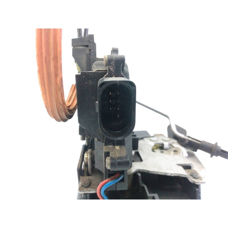 Recambio de cerradura puerta trasera izquierda para audi a4 avant (8e) 1.9 tdi (96kw) referencia OEM IAM 8E0839015C  E1-B6-52-2