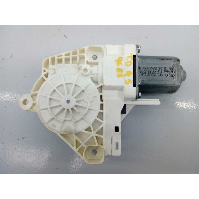 Recambio de motor elevalunas trasero derecho para audi q5 (8r) 2.0 tdi (105kw) referencia OEM IAM 8K0959812A 8K0959812A E1-B6-6-