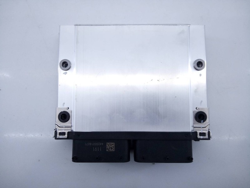 Recambio de centralita motor uce para hyundai i20 klass referencia OEM IAM 3910607079  E3-A3-49-2