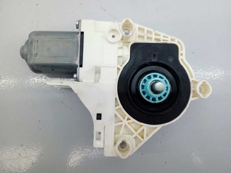 Recambio de motor elevalunas trasero derecho para audi q5 (8r) 2.0 tdi (105kw) referencia OEM IAM 8K0959812A 8K0959812A E1-B6-6-