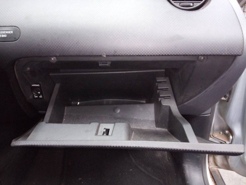 Recambio de guantera para seat altea (5p1) arena referencia OEM IAM   