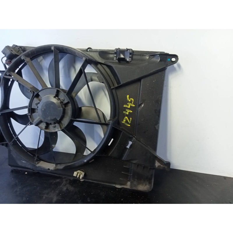 Recambio de electroventilador para opel mokka excellence referencia OEM IAM F00S3D2027 95386689 P2-B8-33