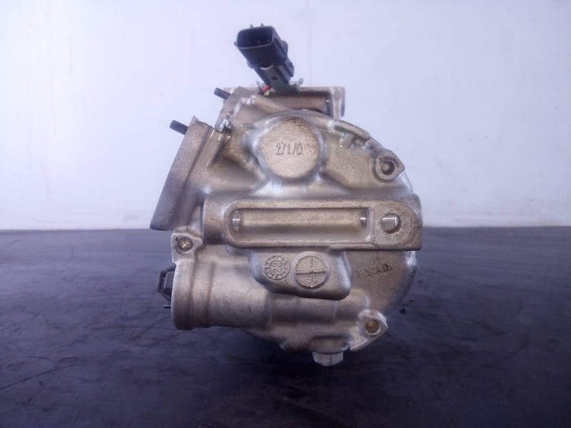 Recambio de compresor aire acondicionado para hyundai i20 klass referencia OEM IAM 97701Q0300 6HV12ERLVD P3-A3-9-2