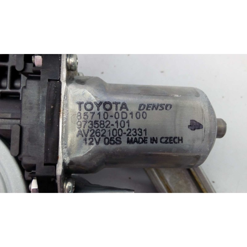 Recambio de elevalunas delantero derecho para toyota yaris city referencia OEM IAM 857100P100 973582101 E2-B4-18-1