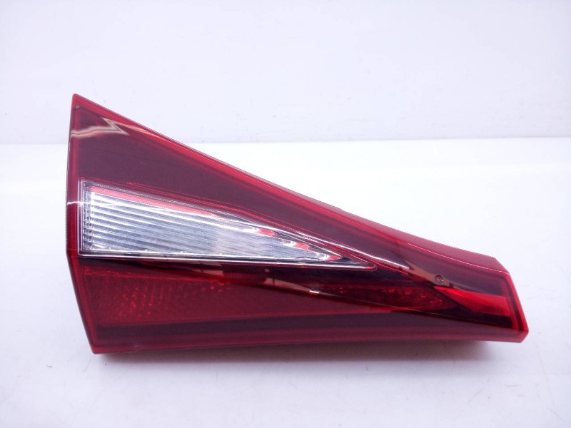 Recambio de piloto trasero izquierdo porton para hyundai i20 klass referencia OEM IAM 9240300000 02088599900010 E2-B5-38-1