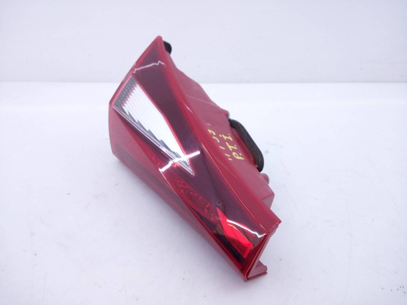 Recambio de piloto trasero izquierdo porton para hyundai i20 klass referencia OEM IAM 9240300000 02088599900010 E2-B5-38-1