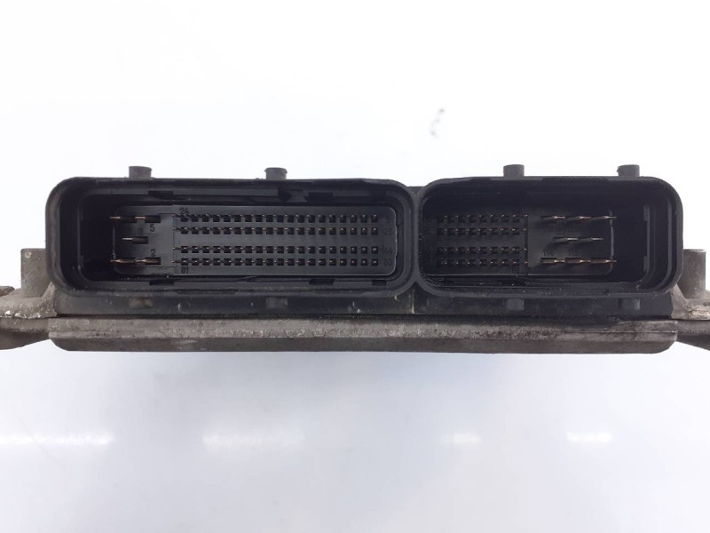 Recambio de centralita motor uce para chrysler voyager (rg) 2.5 crd executive referencia OEM IAM P04727664AC 0281010814 E3-B6-35