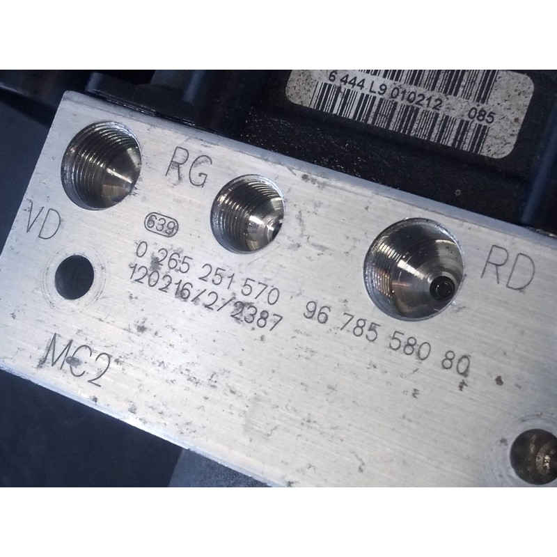 Recambio de abs para citroën ds4 design referencia OEM IAM 9678558080  P3-A8-23-5
