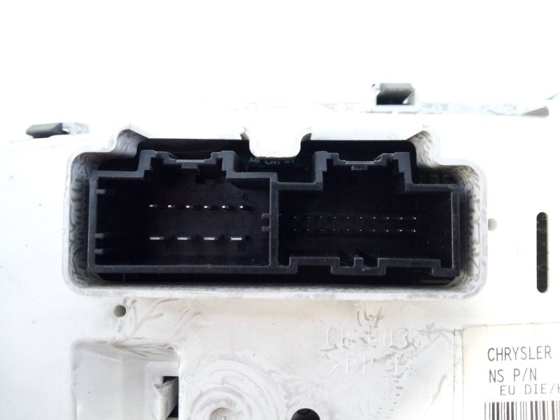 Recambio de cuadro instrumentos para jeep compass limited referencia OEM IAM 05107018AE  E3-B6-22-2