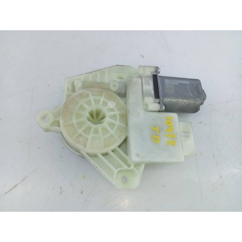 Recambio de motor elevalunas trasero derecho para volkswagen golf vii lim. (bq1) edition referencia OEM IAM 5Q4959812F  E1-B6-48