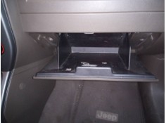 Recambio de guantera para jeep compass limited referencia OEM IAM    2