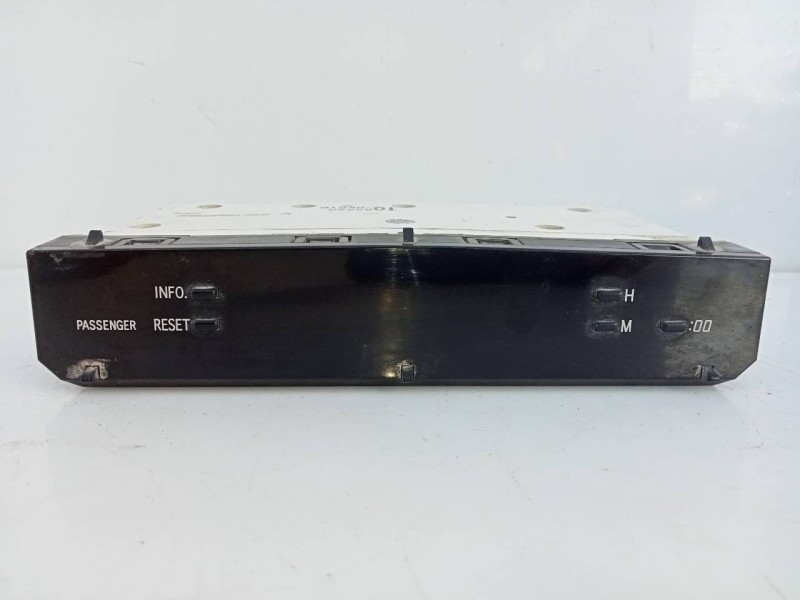 Recambio de pantalla multifuncion para toyota hilux (kun) referencia OEM IAM 832900K010  E3-B2-18-3