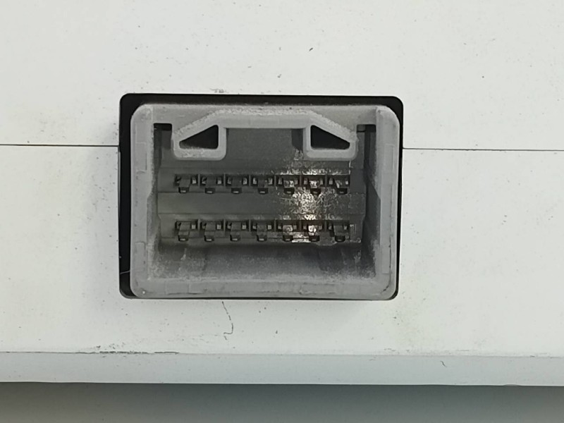 Recambio de pantalla multifuncion para toyota hilux (kun) referencia OEM IAM 832900K010  E3-B2-18-3