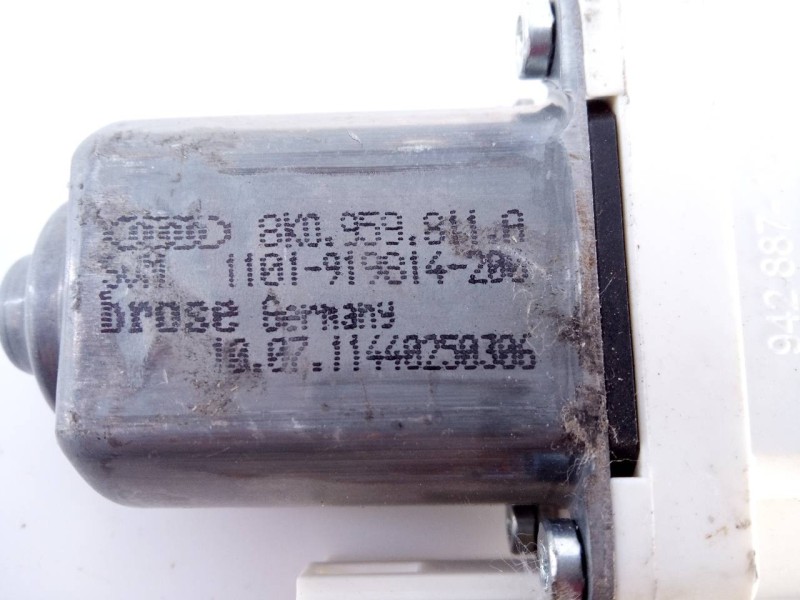 Recambio de motor elevalunas trasero derecho para porsche cayenne (typ 92aa) diesel platinum edition referencia OEM IAM 8K095981