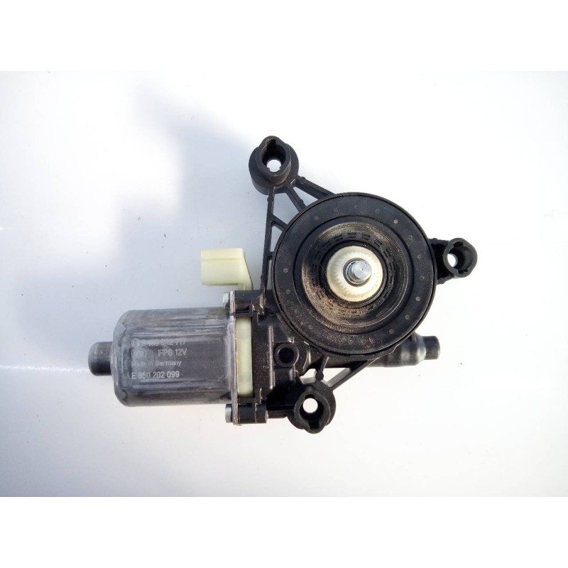 Recambio de motor elevalunas delantero izquierdo para skoda octavia combi (5e5) ambition referencia OEM IAM 0130822717 E85020209