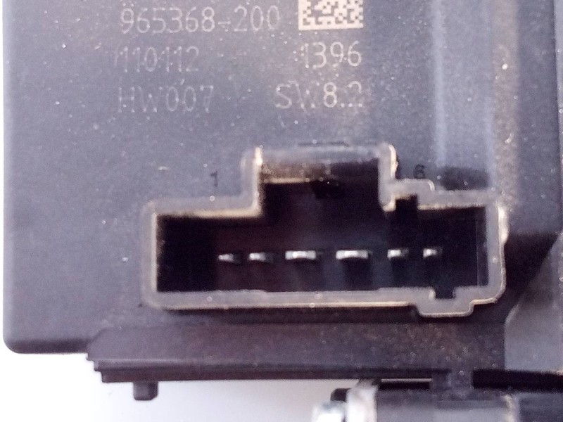 Recambio de motor elevalunas delantero derecho para renault megane iii berlina 5 p authentique referencia OEM IAM 807301396R  E1