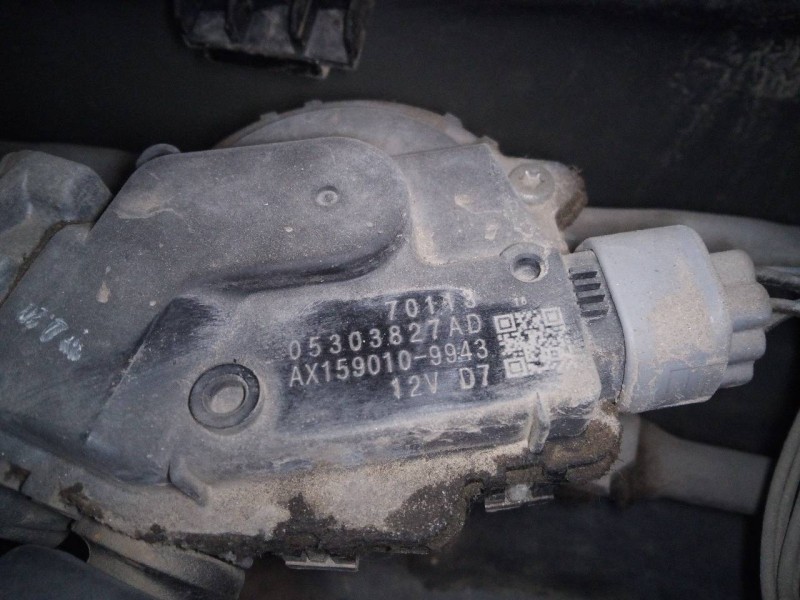 Recambio de motor limpia delantero para jeep compass limited referencia OEM IAM 05303827AD  