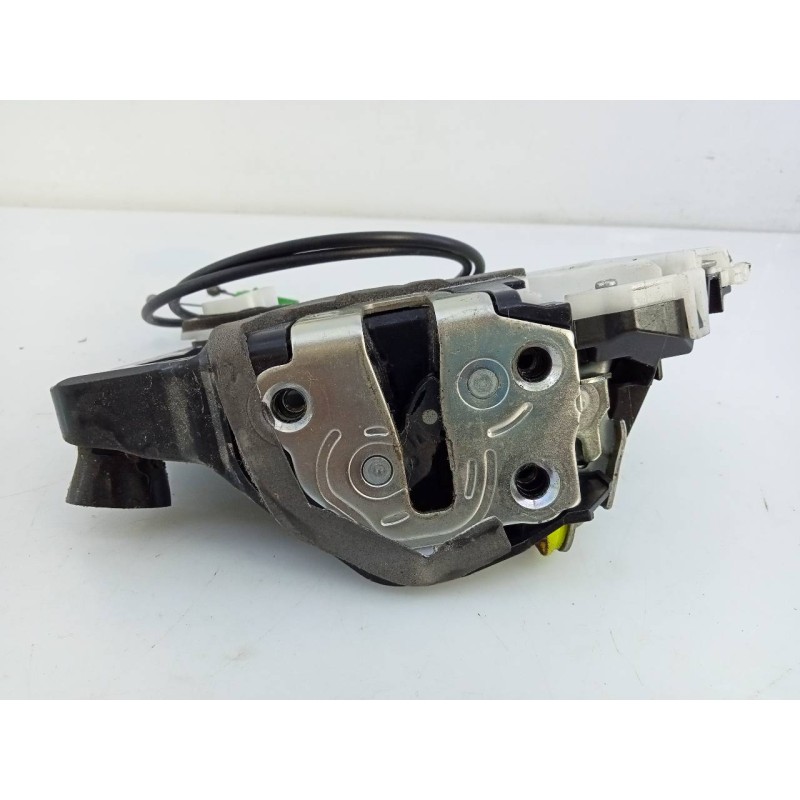 Recambio de cerradura puerta delantera izquierda para toyota yaris city referencia OEM IAM   E2-B4-20-1