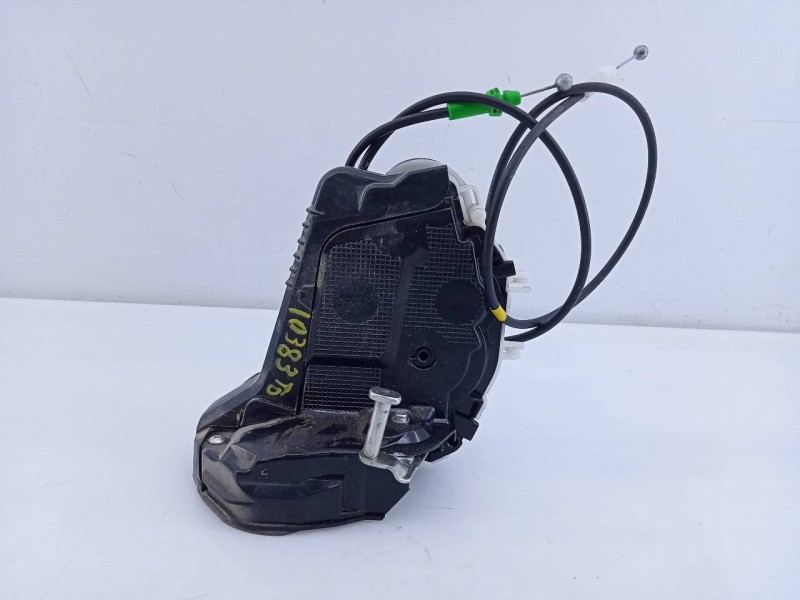 Recambio de cerradura puerta trasera derecha para toyota yaris city referencia OEM IAM   E2-B4-20-1