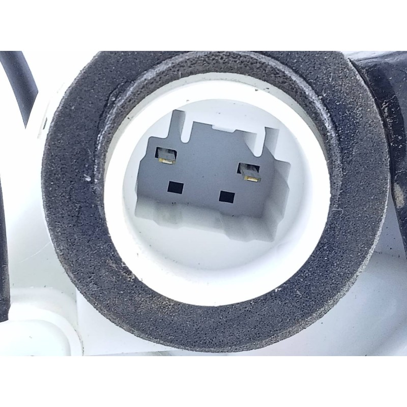 Recambio de cerradura puerta trasera derecha para toyota yaris city referencia OEM IAM   E2-B4-20-1