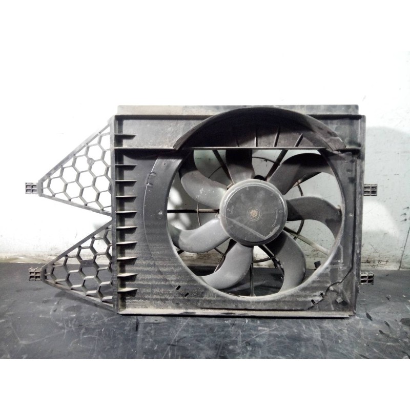 Recambio de electroventilador para volkswagen polo (6c1) comfortline referencia OEM IAM 6R0959455E  P2-B9-3